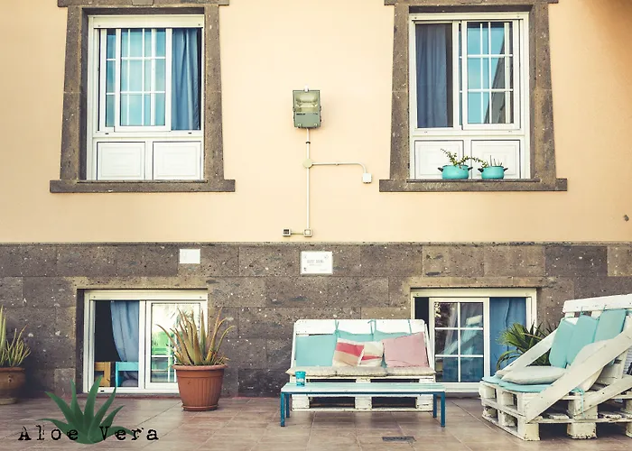 Aloe Vera Shared House Хостел