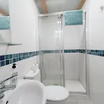 Aloe Vera Shared House *