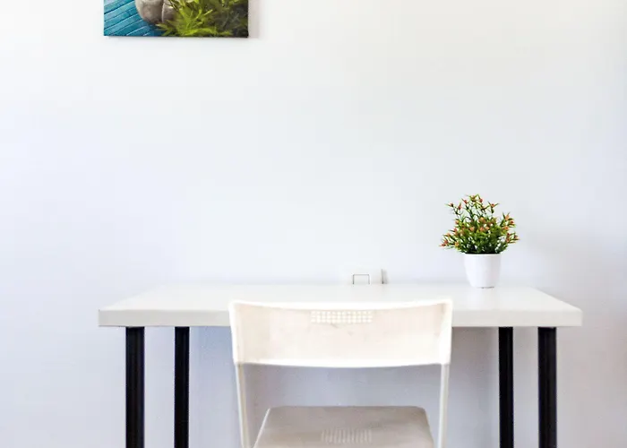 Vandrerhjem Aloe Vera Shared House *